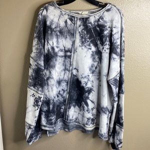 Tie-dye oversized sweatshirt